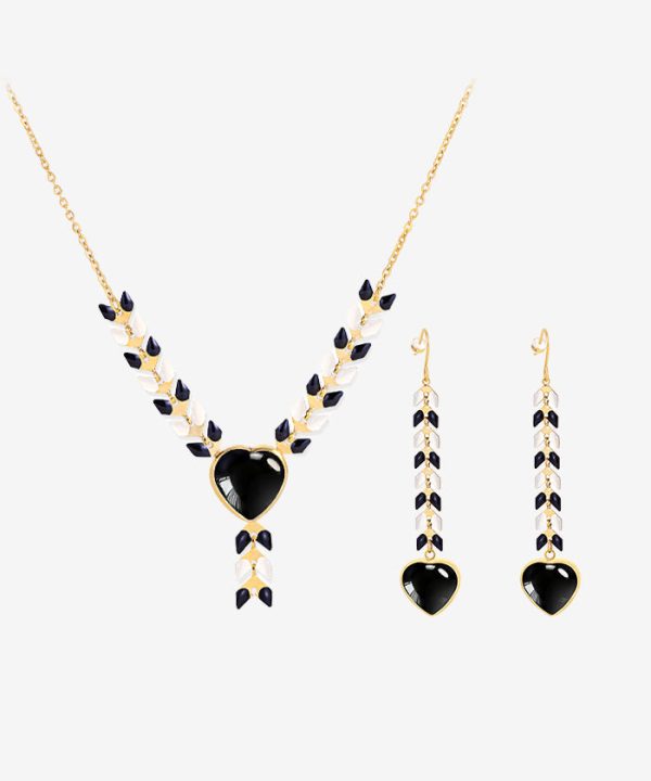Wrangler Demeter’s Heart Necklace and Earrings Set For Cheap