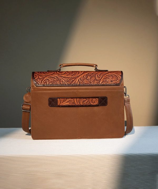 Wrangler Genuine Leather Messenger Bag on Sale - Image 3