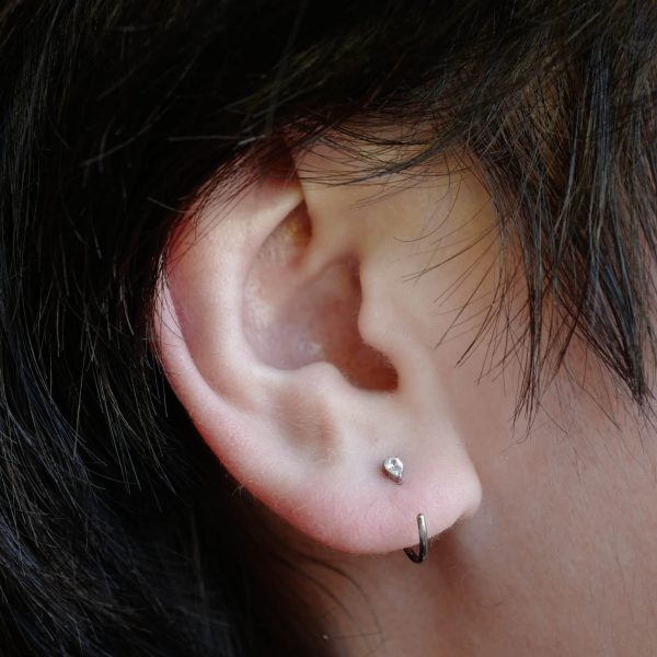 Dewdrop Huggie Earrings in Titanium Fashion - Image 4